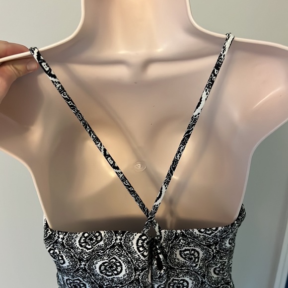 Romper/Jumpsuit - Picture 4 of 6